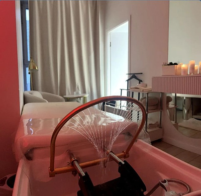 Салон Красоты у метро с прибылью 455 000р. в месяц