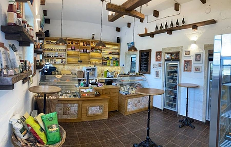 Ресторан. Кафе. Винотека на Рублевке 5