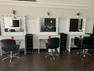 Бьюти коворкинг у метро Молодёжная 1