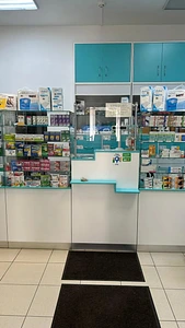 Аптека в проходимом месте на территории больницы 6