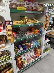 Продуктовый в ЦАО у метро 5