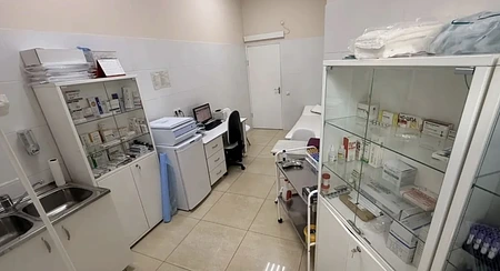 Медицинский центр на 8 кабинетов  5