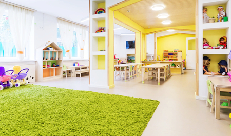 Детский сад с ярким дизайном в жилом районе 0