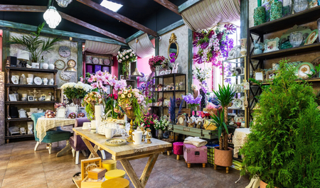 Цветочный магазин с низкой арендой в популярном месте Москвы 1