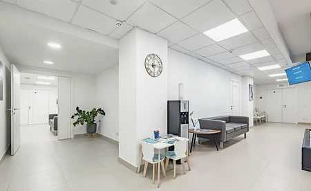 Медицинский центр 650м2  0