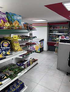 Продуктовый магазин в ЦАО возле метро  1