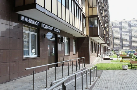 Салон красоты маникюра  4