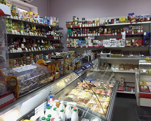 Продуктовый магазин с управляющим