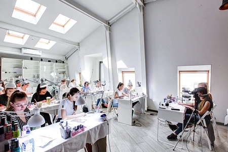 Готовый бизнес. Школа маникюра и педикюра 0