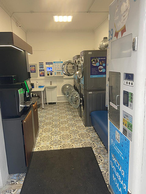 Сеть из 6 вендинговых аппаратов 