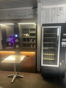 Сеть из 6 вендинговых аппаратов  8