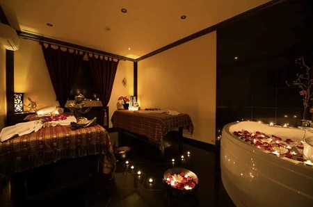 Салон массажа SPA на трафике  1