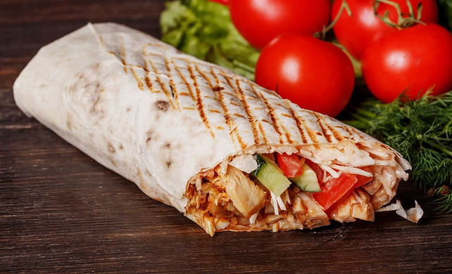 Шаурма, пицца и роллы с собственной доставкой