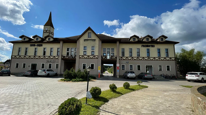 Гастромаркет в живописном Коттеджном поселке