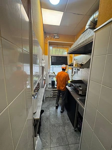 Шаурма у метро с арендой 65 000 руб 3