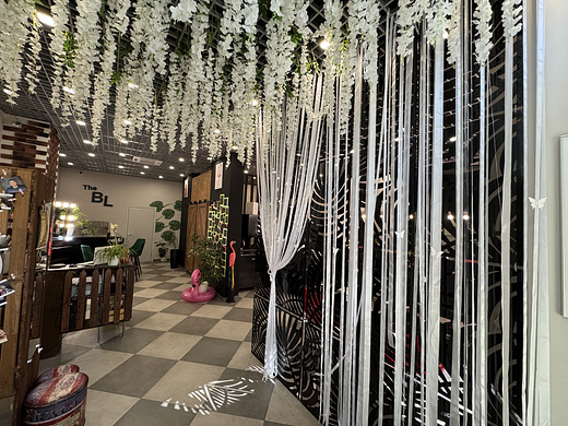 Ужасно успешный салон красоты 