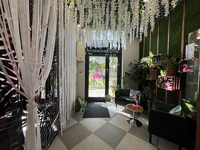 Ужасно успешный салон красоты  1