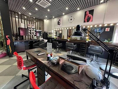 Ужасно успешный салон красоты  6