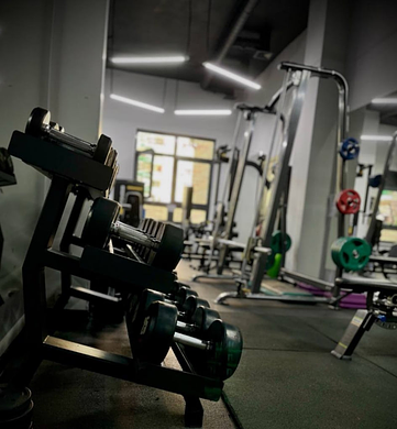 Фитнес-клуб с Тренажерным залом 240м2 