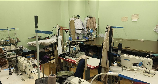 Швейное производство, цех с оборудованием в Москве