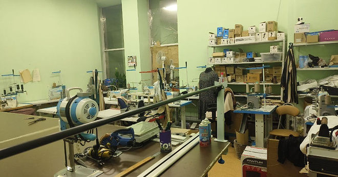 Швейное производство, цех с оборудованием в Москве